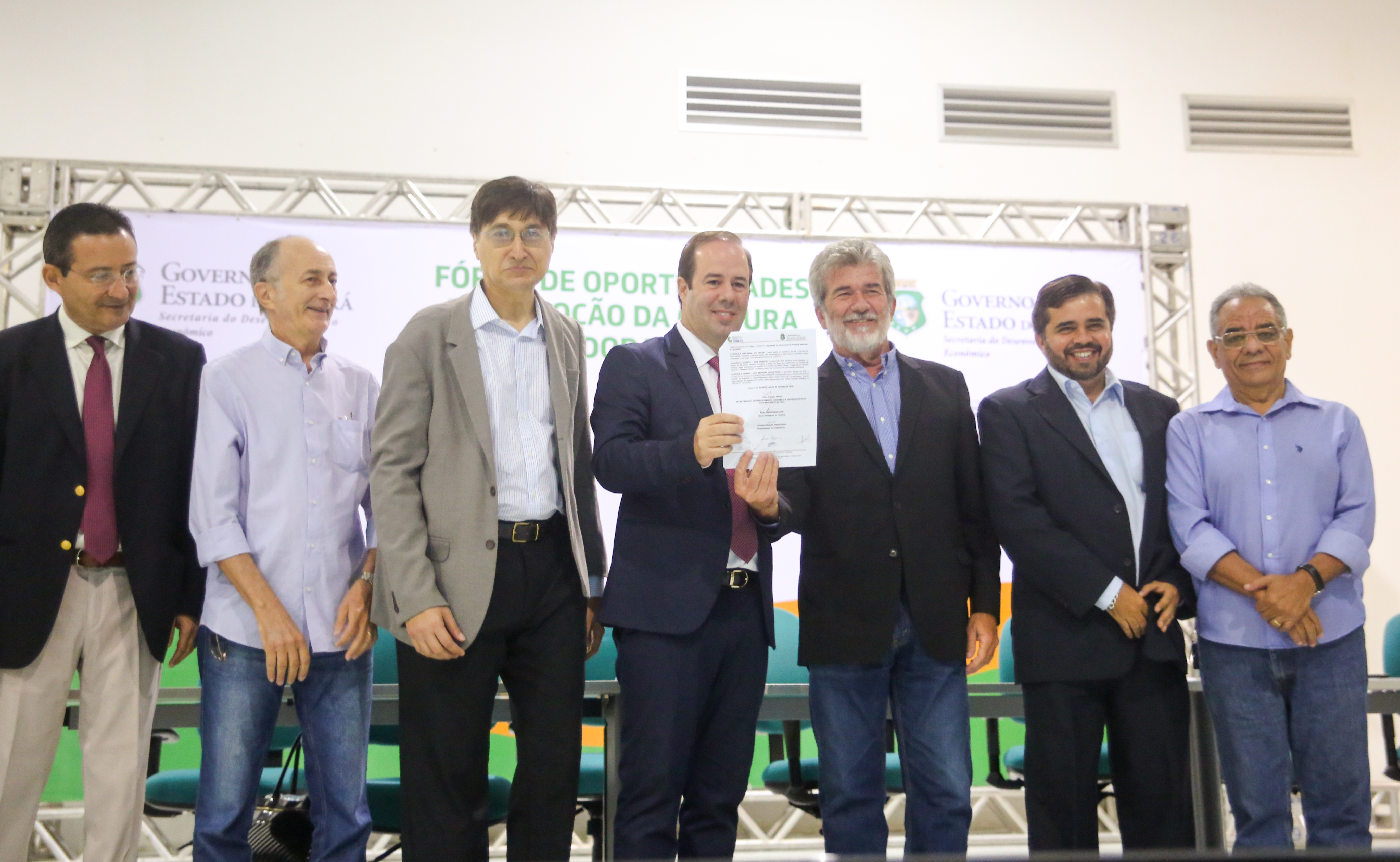 Governo do Ceará assina termo para requalificação do Distrito Industrial do Cariri