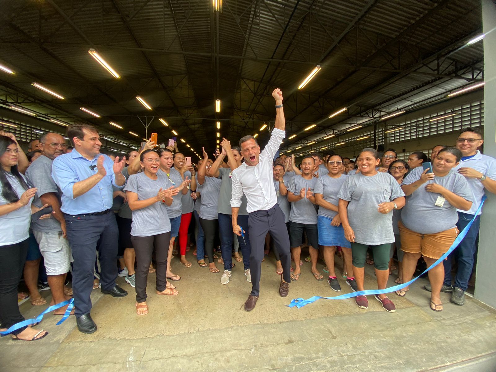 Trabalho e empenho do Governo do Ceará resultam na geração de 1.305 empregos na nova fábrica de calçados em Uruburetama e Tururu