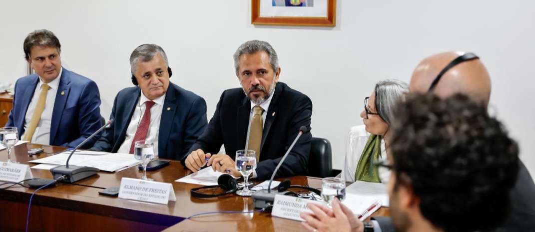Com obras avançadas, governador Elmano de Freitas discute, em Brasília, próximas etapas do mega data center do TikTok